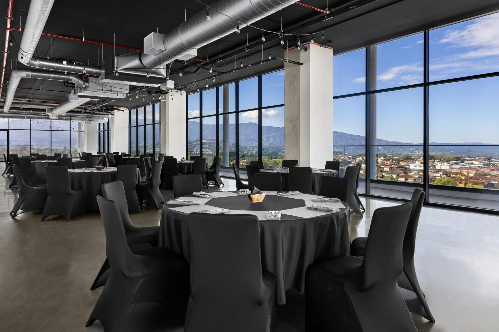 Ac Hotel San Jose Airport Belen Bagian luar foto